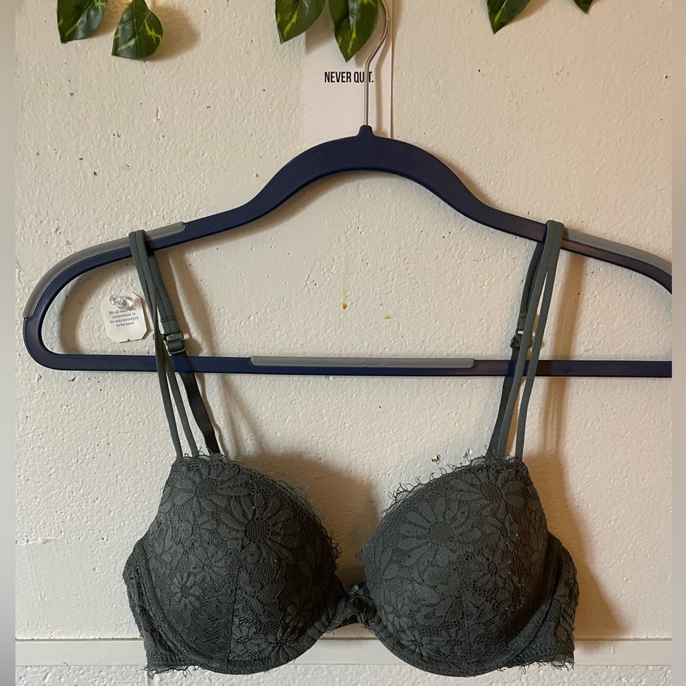 Aerie real happy demi bra 34C Green floral lace